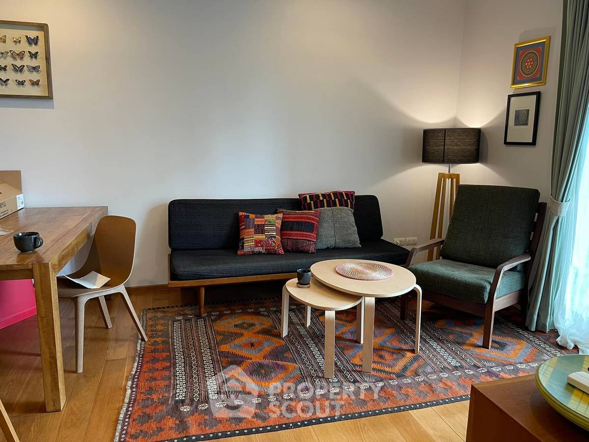 picture 1-BR Condo at Hive Taksin near BTS Wongwian Yai (ID 514897) - 3/11