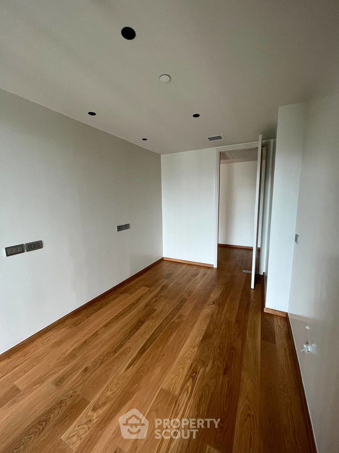 picture 3-BR Condo at Supreme Legend Condominium near MRT Khlong Toei (ID 2063454) - 14/20