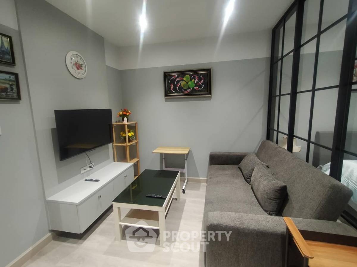 picture Studio Condo at Pattaya Hill Resort Pratumnak close to Phratamnak (ID 1065809) - 8/17