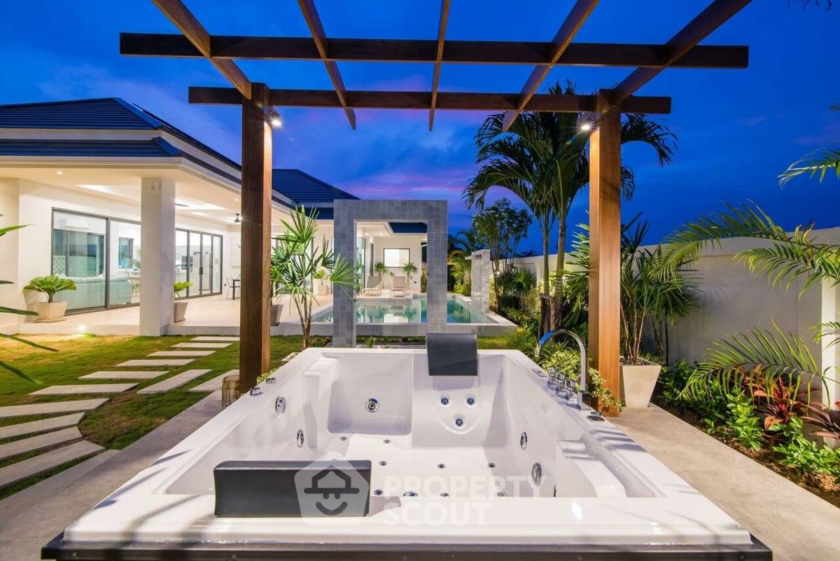 picture 3-BR Villa at L’UX VILLA By Nisasiri Group in Wang Phong (ID 2176897) - 5/5
