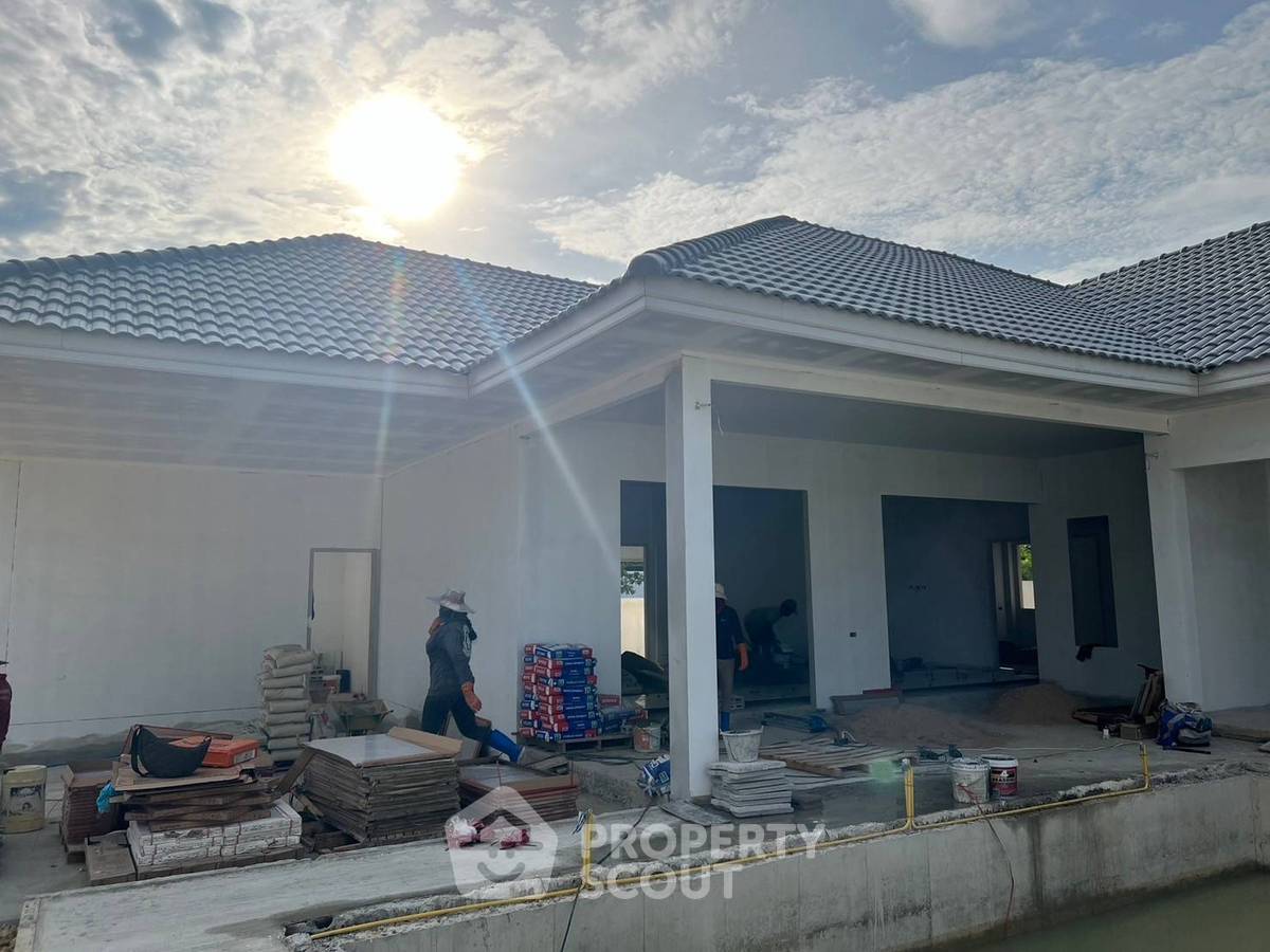 picture 3-BR Villa close to Hua Hin City (ID 2042864) - 9/9