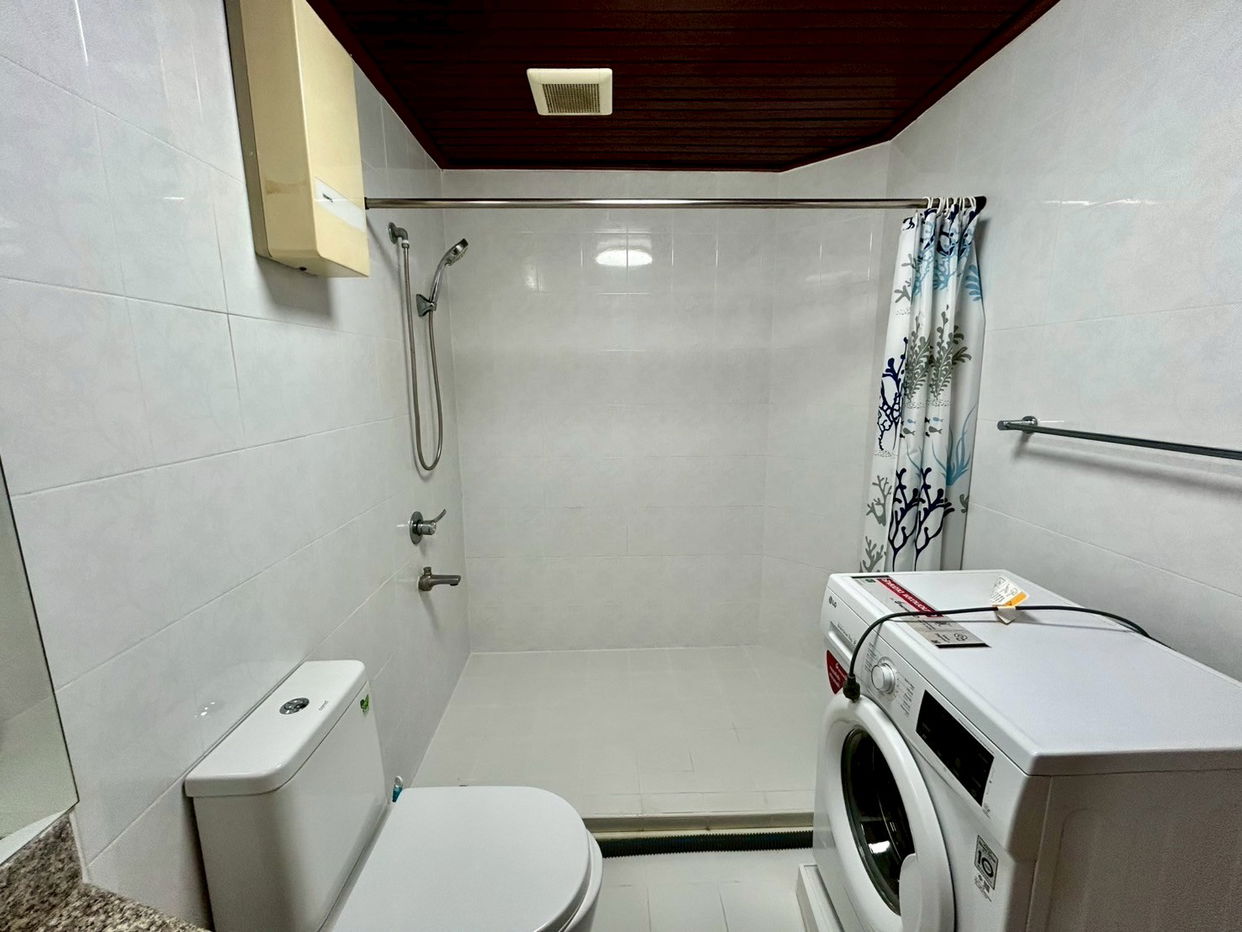 picture Studio Condominium @ Sky Beach - 11/19