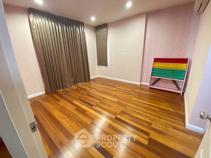 ขายบ้านเดี่ยว 5 ห้องนอน 410 ตร.ม. 97 ตร.ว. วิลล่า นครินทร์ อ่อนนุช-วงแหวน