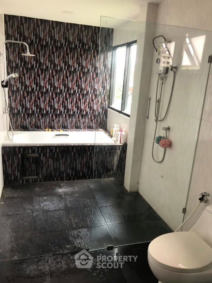 picture 4-BR House in Bang Na Nuea (ID 2285810) - 12/12