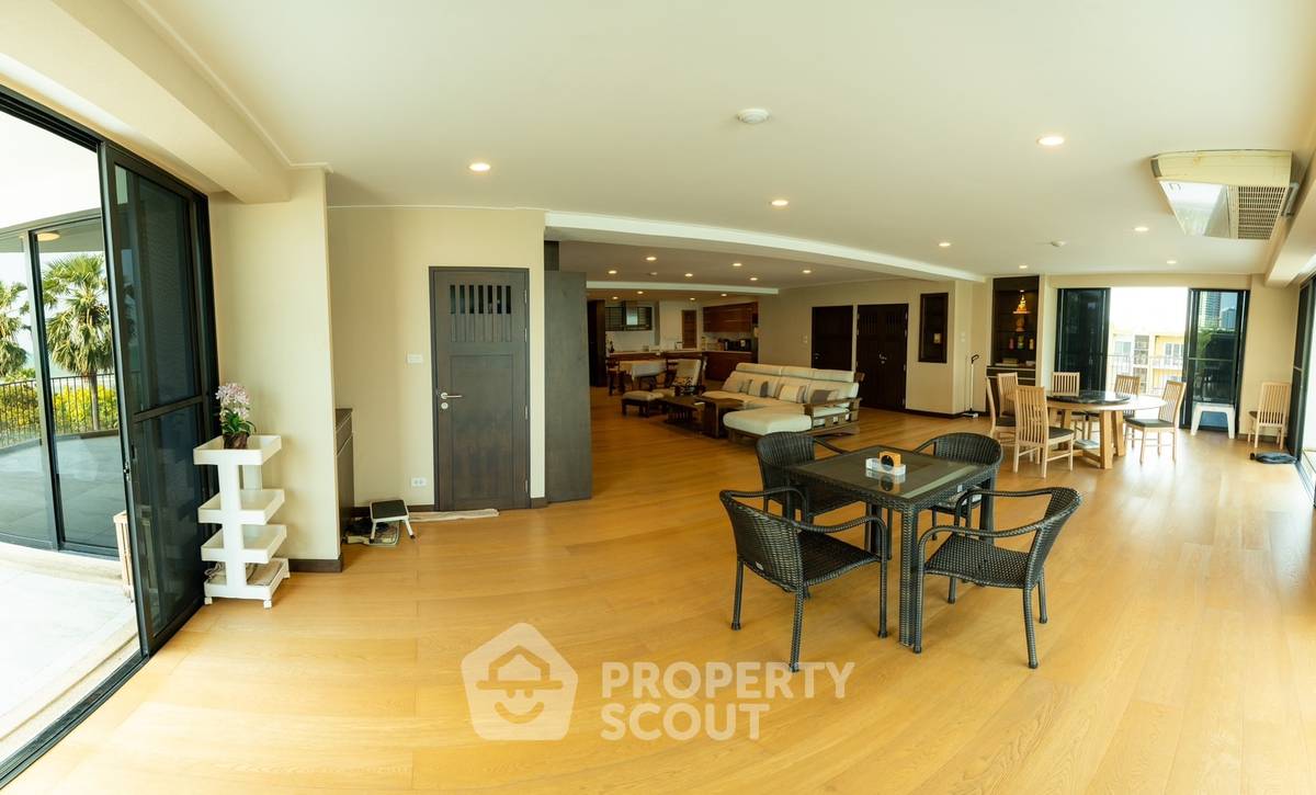 picture 3-BR Condo at Cha-am Beach Club close to Cha-Am Beach (ID 1110924) - 13/27