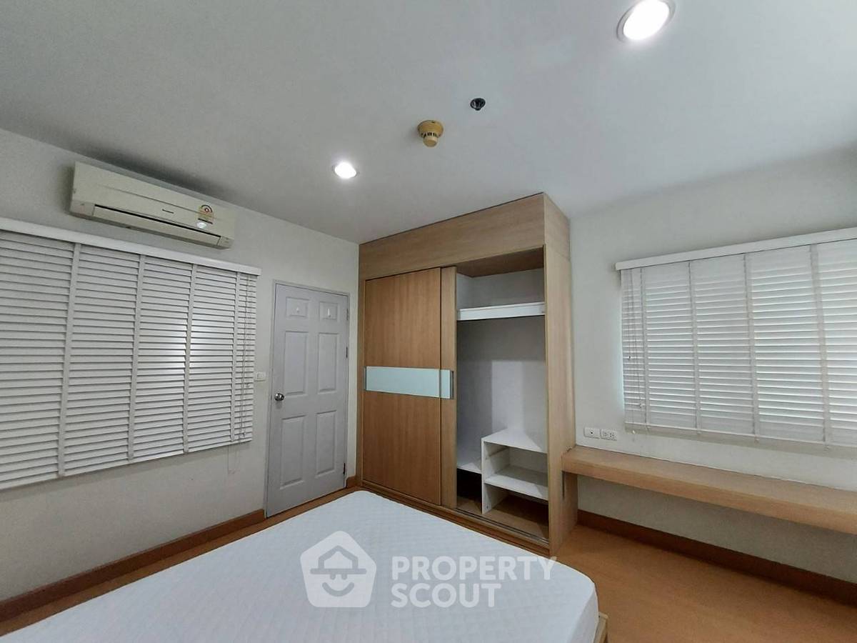 picture 1-BR Condo at Life @ Ratchada-Huaikwang near MRT Sutthisan (ID 891492) - 6/19