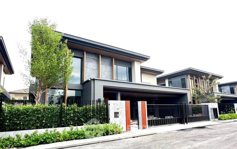 5-bed house for sale, 551 sqm, 128 sq wah, Siraninn Residences Pattanakarn