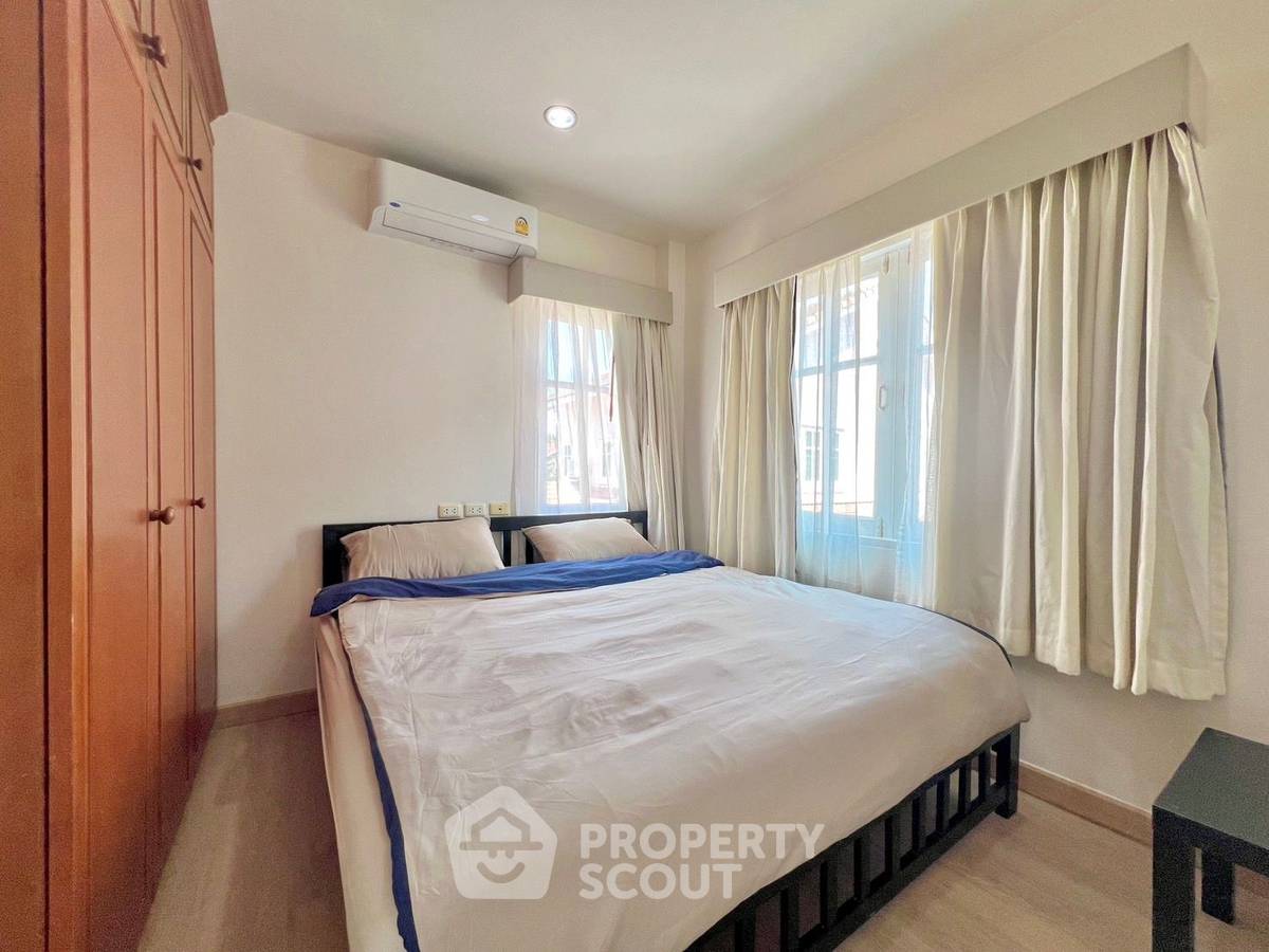 picture 3-BR House close to Pattaya (ID 1540432) - 10/16