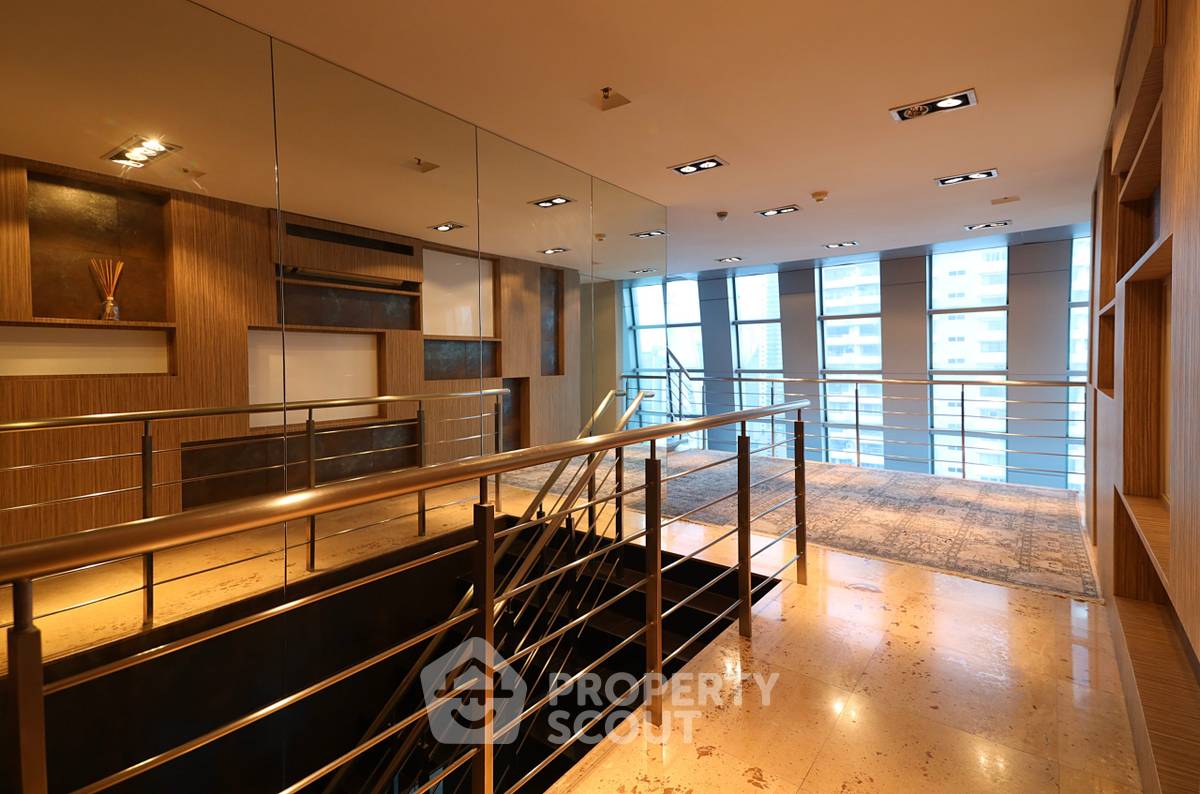 picture 4-BR Condo at The Master Centrium Asoke-Sukhumvit near MRT Sukhumvit (ID 565898) - 5/19
