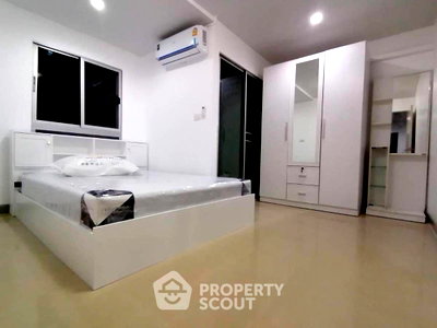 ขายคอนโด : คอนโด 2 ห้องนอน ขาย Regent Home 7 Sanphawut 2 ใกล้ BTS อุดมสุข (ID 1948156)