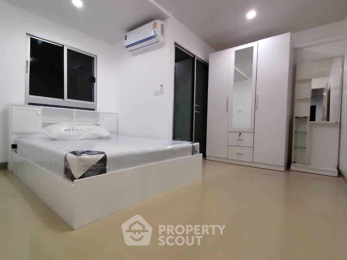 รูป คอนโด 2-ห้องนอน ที่ รีเจ้นท์ โฮม 7 สรรพาวุธ 2 - สุขุมวิท ใกล้ BTS อุดมสุข (ID 1948156) - รูปที่ 1/7