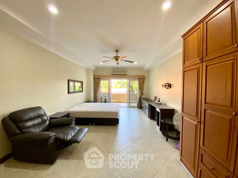 Studio Condo at View Talay Residence 2 Jomtein close to Jomtien Beach (ID 1001485)