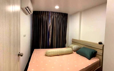 เช่าคอนโด รพ.ธนบุรี : ราคาถูก คอนโด 𝗖𝗵𝗲𝘄𝗮𝘁𝗵𝗮𝗶​ 𝗛𝗮𝗹𝗹𝗺𝗮𝗿𝗸​ 𝗖𝗵𝗮𝗿𝗮𝗻​ 13  ชั้น 3 แบบ 1 ห้องนอน 27 ตรม. เฟอร์+เครื่องใช้ไฟฟ้าพร้อม เพียง 8,500 บาท