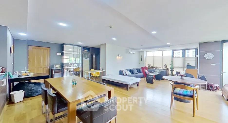 picture 3-BR Condo at W8 Thonglor 25 Condominium close to Thong Lo (ID 2064376) - 6/20