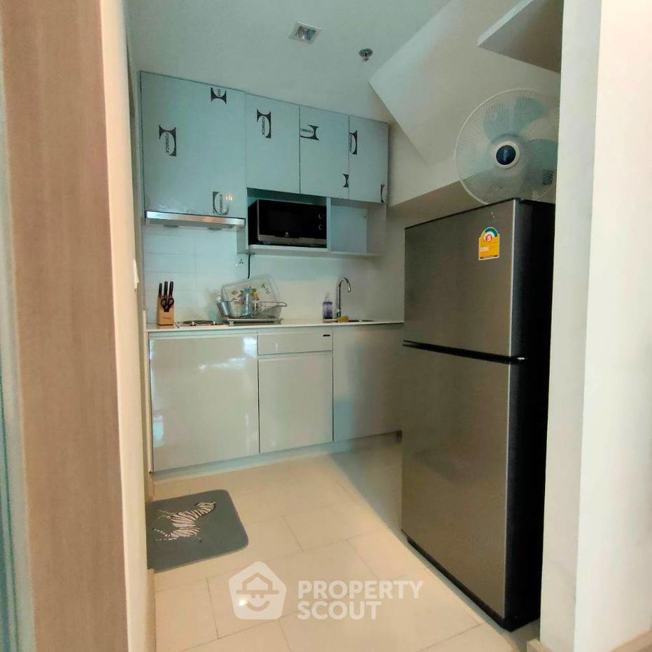 picture 2-BR Condo at Ideo Mobi Rama 9 near MRT Phra Ram 9 (ID 450393) - 8/15