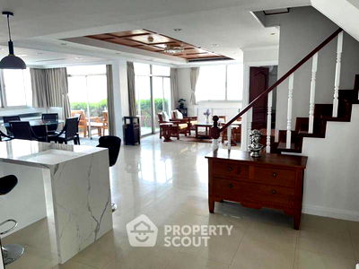 Condos for sale Khlong Toei : 3-BR Condo at Monterey Place Sukhumvit 16 near MRT Queen Sirikit National Convention Centre (ID 509649)