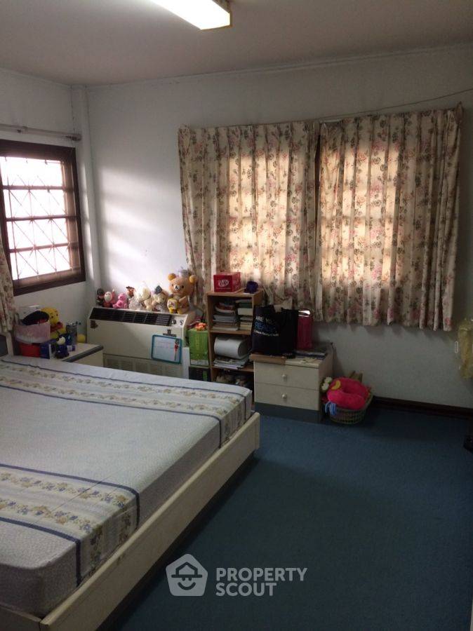 รูป บ้าน 5-ห้องนอน ที่ ลักซ์ 35 รัชดา-ลาดพร้าว ใน จันทรเกษม (ID 2245630) - รูปที่ 8/9