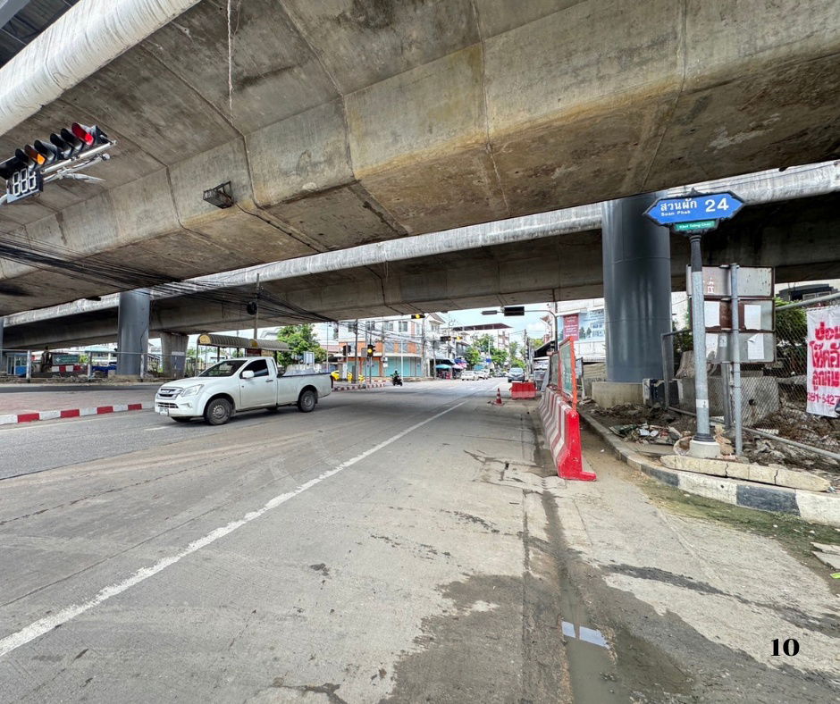รูป ขายถูก !! ที่ดินริมน้ำ (ขนาด 517 ตร.ว.) ซอยสวนผัก 24 ติดถนน 2 ด้าน ติดคลองมหาสวัสดิ์ ตลิ่งชัน - รูปที่ 5/8