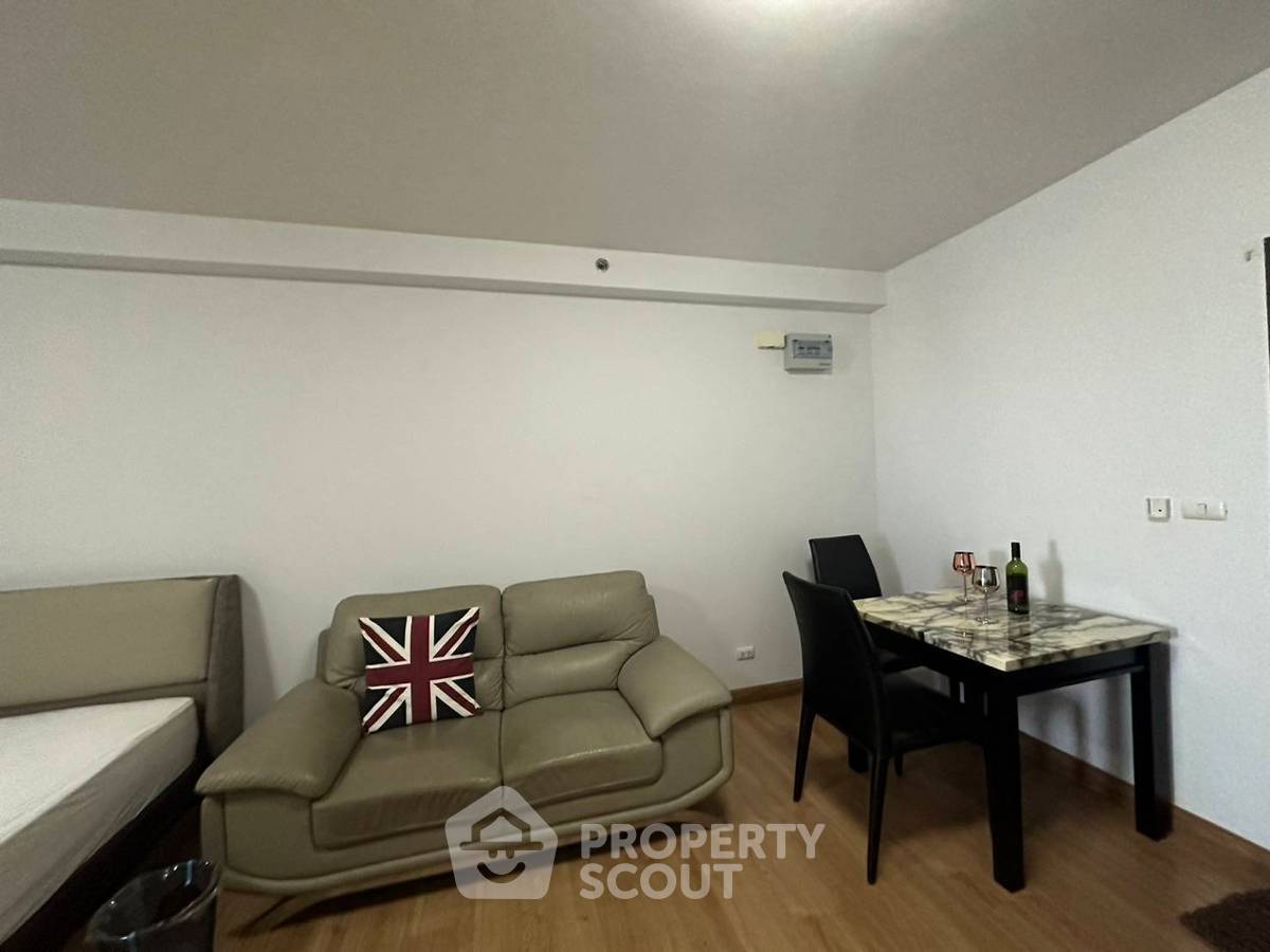 picture 1-BR Condo at Supalai Park Ekamai - Thonglor near ARL Ramkhamhaeng (ID 2289254) - 3/31