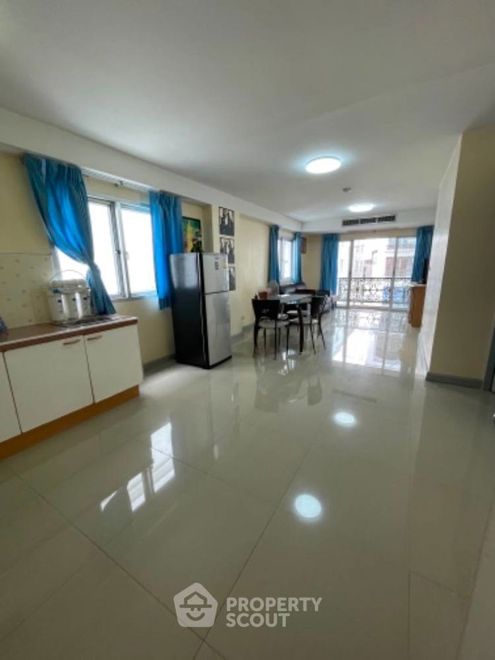 picture 2-BR Condo at Brighton Place Condominium near ARL Ramkhamhaeng (ID 848553) - 2/7