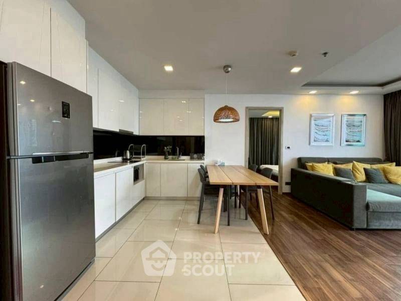 picture 2-BR Condo at The Peak Towers close to Phratamnak (ID 2285499) - 7/14