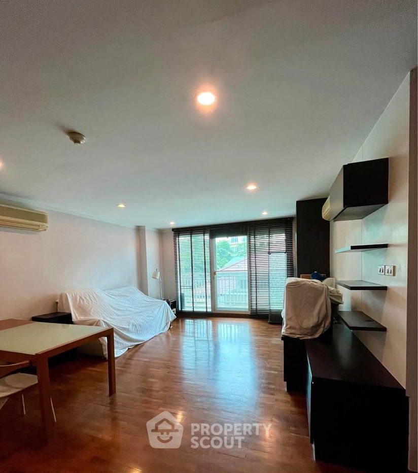 รูป คอนโด 3-ห้องนอน ที่ บ้าน สิริ เย็นอากาศ คอนโดมิเนียม ใกล้ MRT คลองเตย (ID 2180112) - รูปที่ 1/8