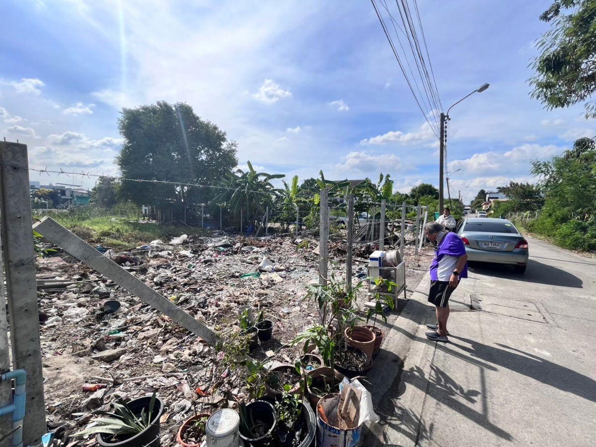 picture For Sale by Owner: Land in Soi Sridan 3/3, 99 sq.wah, only 250 meters from Srinakarin Road. - 8/11