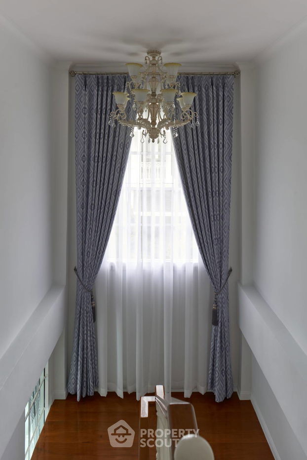 picture 3-BR House at Fantasia Villa 3 near BTS Bearing (ID 1377550) - 17/37