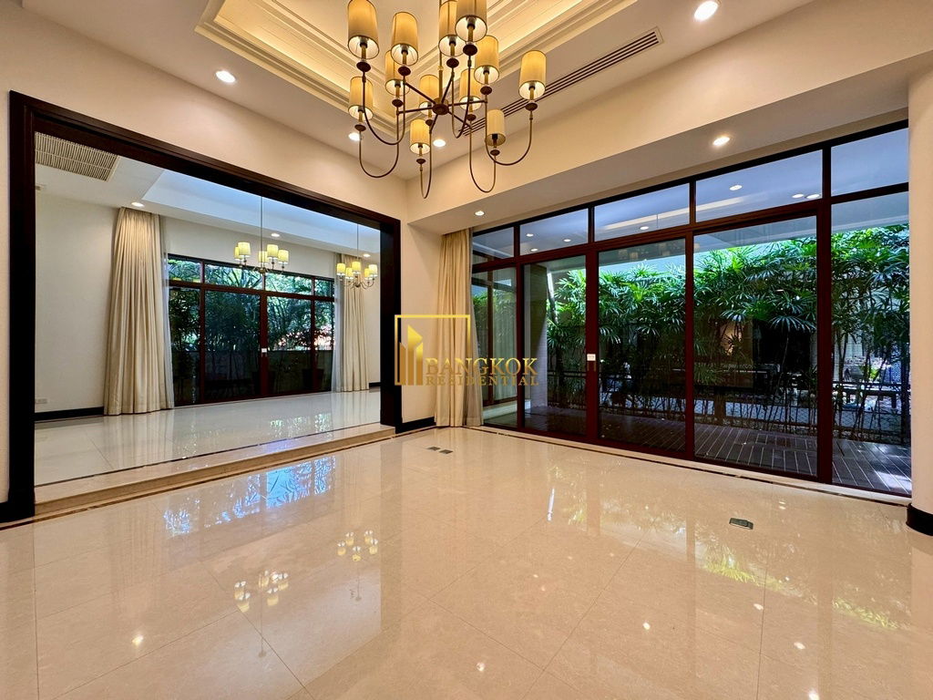 รูป Baan Sukhumvit 18 - Stunning 4 Bed House With Private Pool - BR28270SH - รูปที่ 8/53