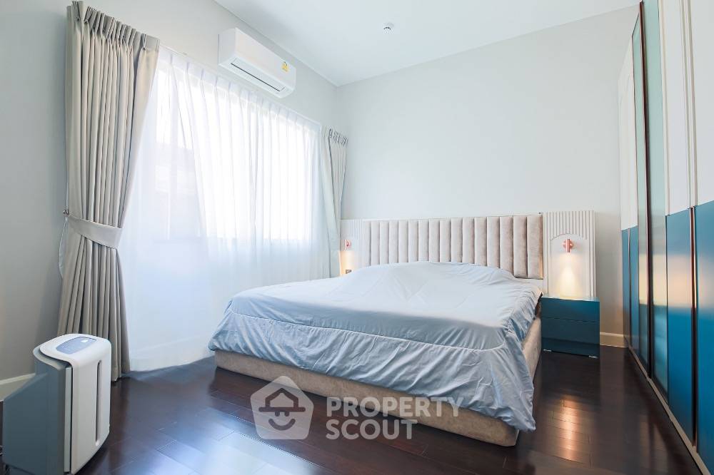 รูป บ้าน 5-ห้องนอน ที่ แกรนด์ บางกอก บูเลอวาร์ด กรุงเทพกรีฑา ใน คลองสามประเวศ (ID 1385585) - รูปที่ 33/48