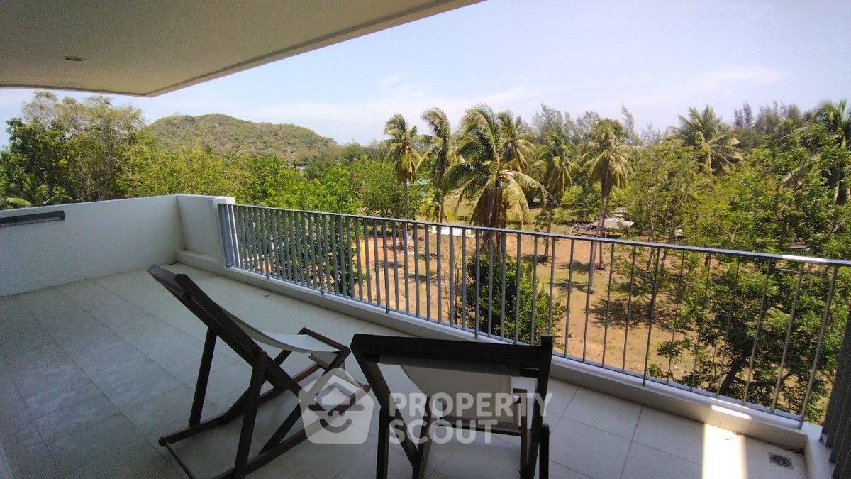 picture 2-BR Condo at The Sea Condominium1 in Sam Roi Yot (ID 1177073) - 17/25