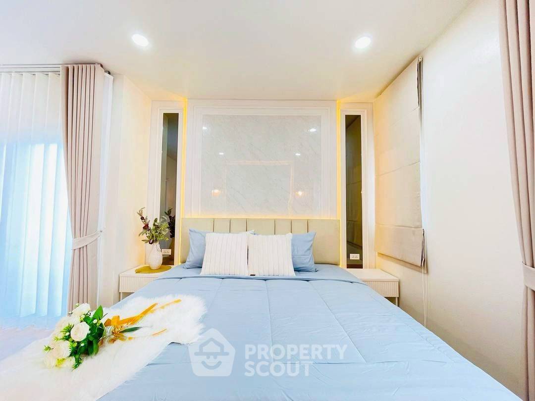 รูป บ้าน 3-ห้องนอน ใกล้ พัทยาตะวันออก (ID 2103351) - รูปที่ 13/16