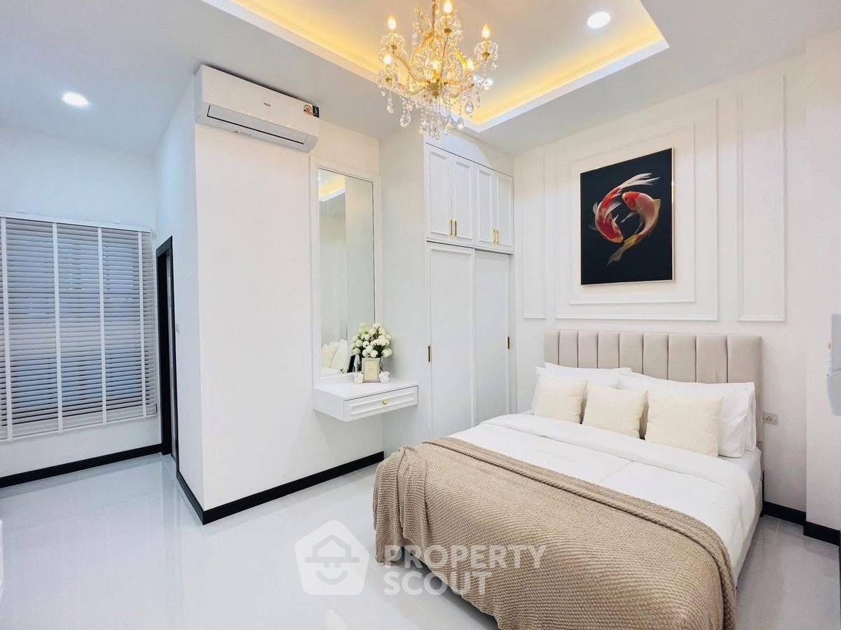 picture 3-BR House at T.W. Garden Hill close to Pattaya (ID 2097334) - 8/23
