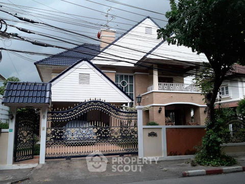 บ้าน 4-ห้องนอน ที่ หมู่บ้าน มณีรินทร์ ท่าอิฐ รัตนาธิเบศร์ ใน ไทรม้า (ID 2147383)