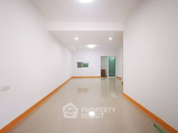 picture 3-BR Townhouse at The Colors Wongwaen-Ramintra in Bang Chan (ID 2150580) - 3/10