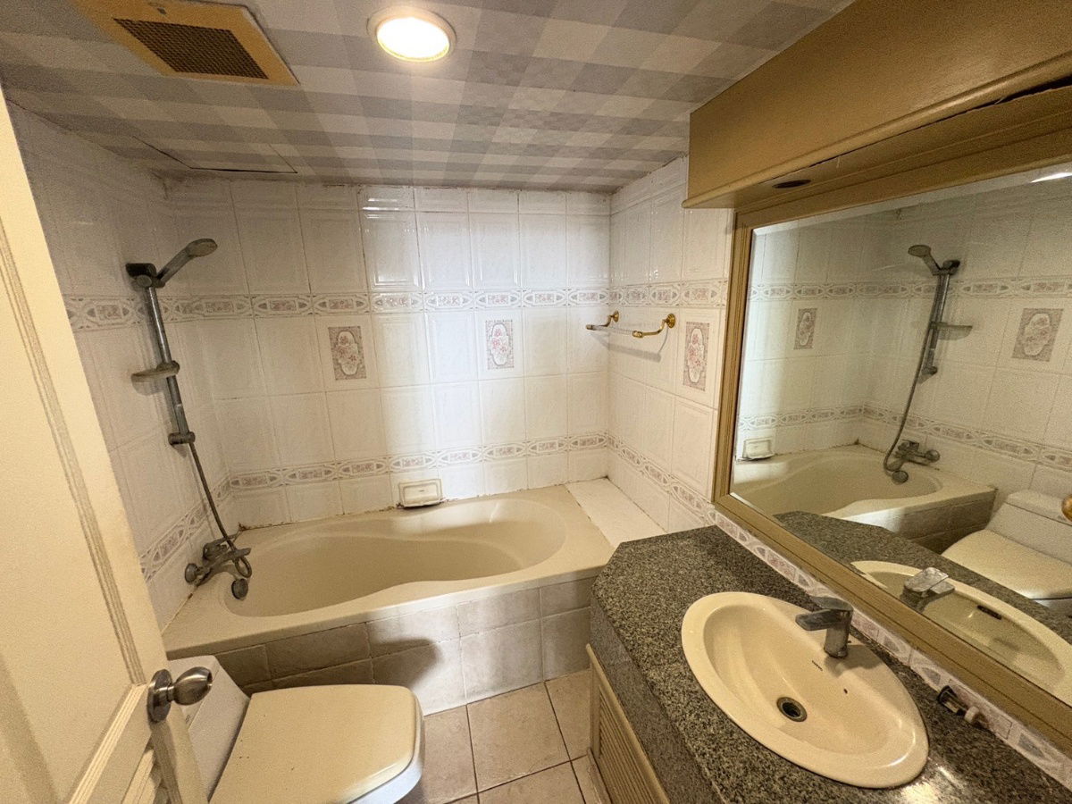 รูป FQ ขายคอนโด Floraville  ราคา 4,990,000 บาท [KOs250901] - รูปที่ 8/11
