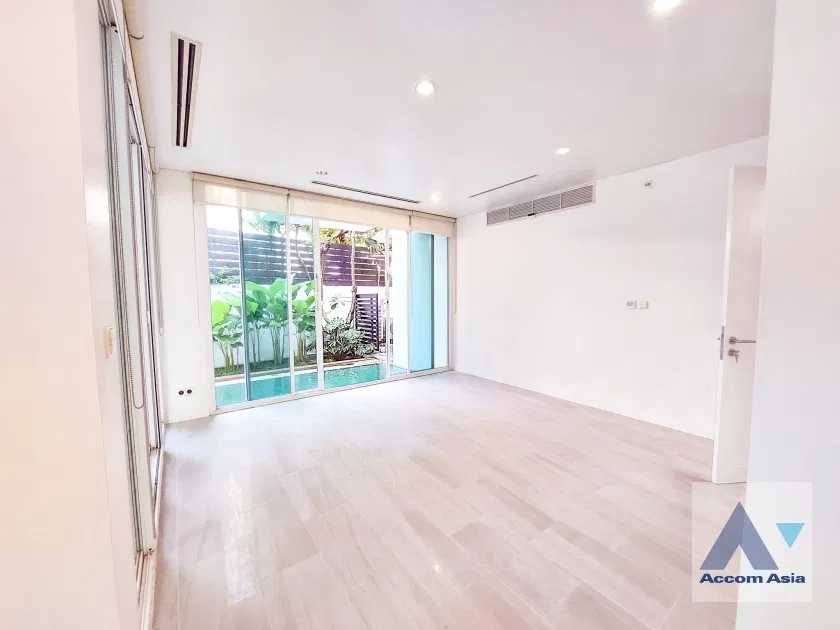 picture 🔼🔽 AccomA 📩 Airy modern house in Sathorn with poolside terrace and loft-style stairs (AA35940) - 5/20
