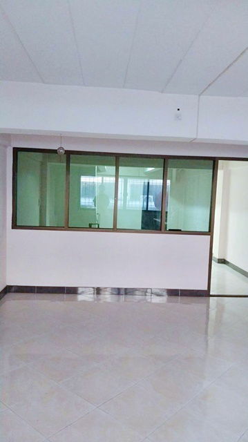 picture Sarasas Suksawat School 800 m. Big C Bang Pakok 900 m. Commercial building for rent 4.5-storey - 6/8