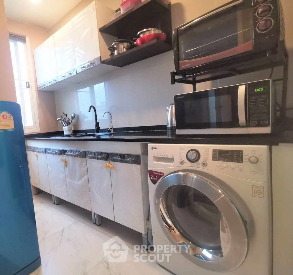 picture 2-BR Condo at Happy Condo Ladprao 101 in Khlong Chaokhun Sing (ID 1410339) - 10/10