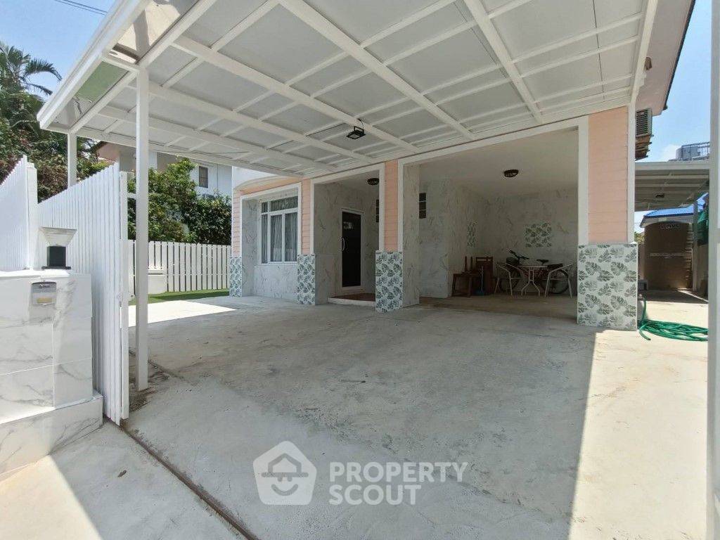 รูป บ้าน 3-ห้องนอน ใกล้ เมืองพัทยา (ID 1534328) - รูปที่ 16/20