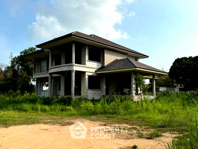 Land for sale Kasetsart University Si Racha Campus : 2,436 m² Land for Sale in Surasak (ID 2101938)