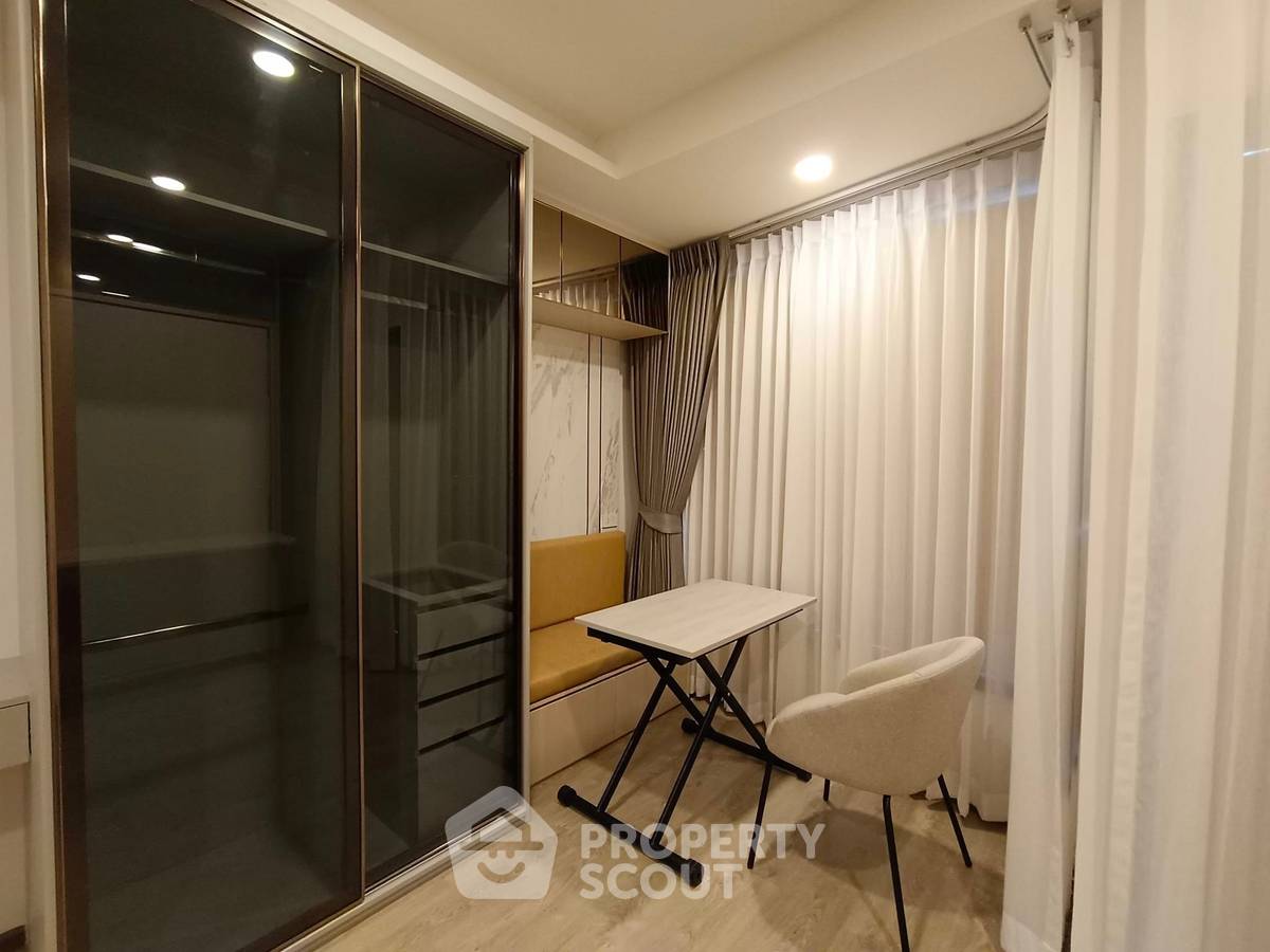 picture Studio Condo at SOHO Bangkok Ratchada near MRT Huai Khwang (ID 1449160) - 2/5