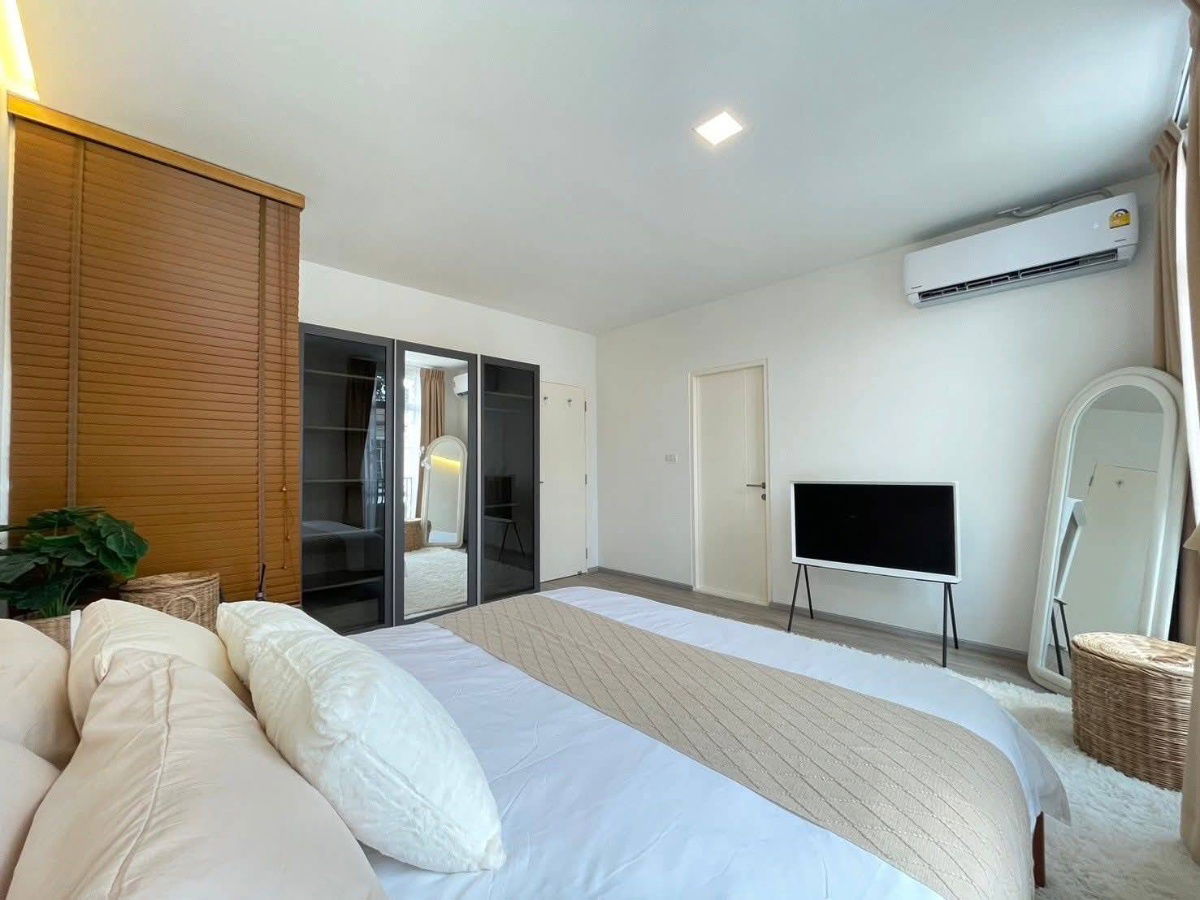 รูป T 1434 ให้เช่า ทาวน์โฮม 2 ชั้น ม.Indy​ บางนา​-รามคำแหง​2​ บ้านสวย เฟอร์นิเจอร์ครบ พร้อมอยู่ ราคา 65,000 บาท - รูปที่ 12/17
