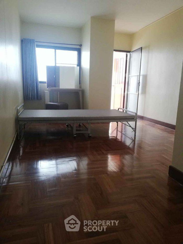 picture 2-BR Condo at Ratchathewi Tower Condominium near BTS Ratchathewi (ID 738978) - 4/6