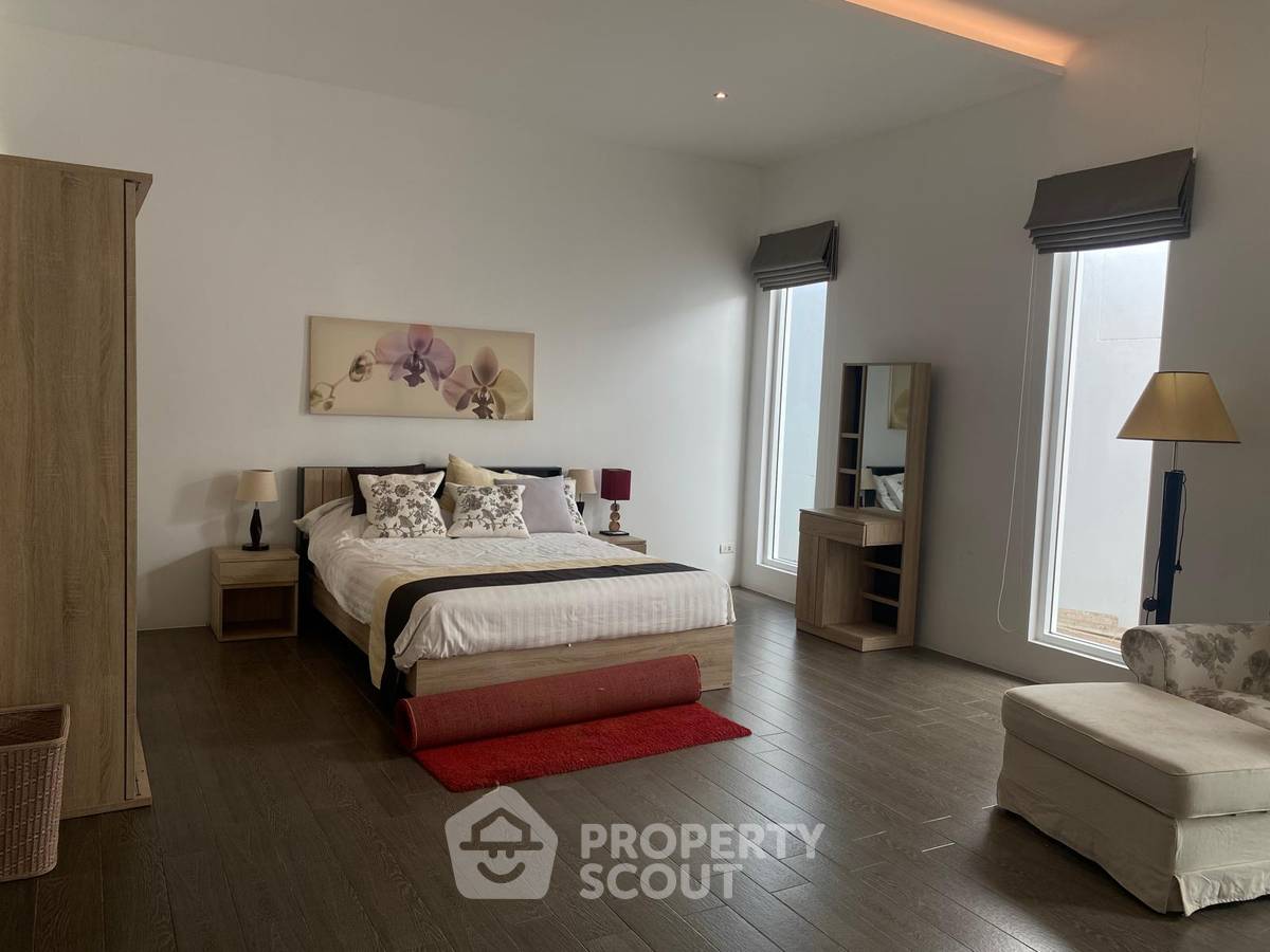 picture 4-BR House at Falcon Hill in Nong Kae (ID 2243140) - 7/15
