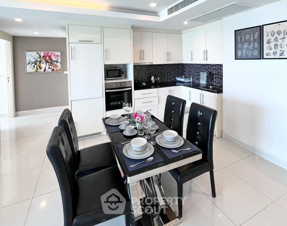 picture 3-BR Condo at Cosy Beach View close to Phratamnak (ID 2213633) - 15/18