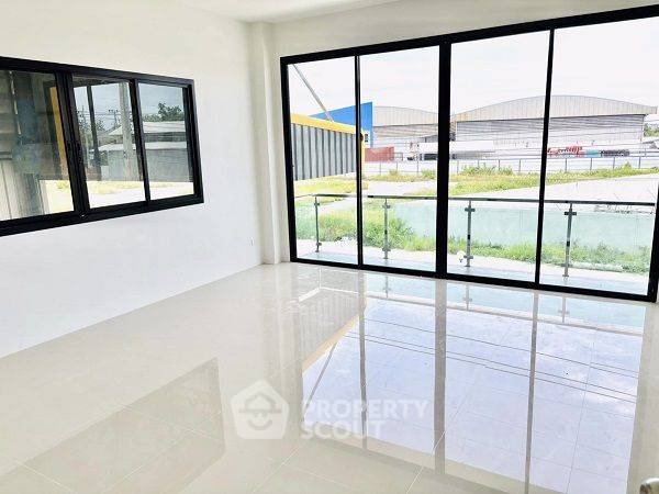 picture 2-BR Townhouse at P.K.Land & House Prachauthit 90 in Ban Khlong Suan (ID 2150520) - 5/9