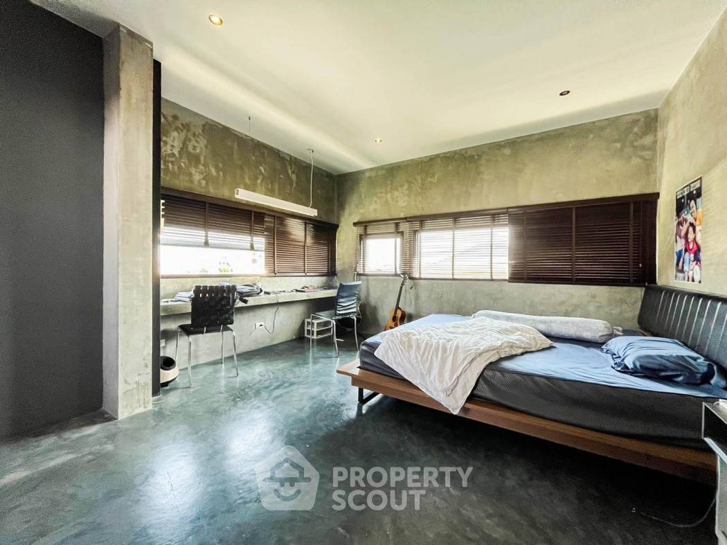 picture 4-BR Townhouse in Wat Tha Phra (ID 2032054) - 9/11
