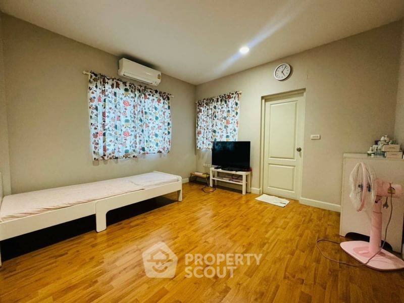 picture 3-BR House at Bangkok Boulevard Teparak-Wongwaen in Thepharak (ID 2150264) - 8/10