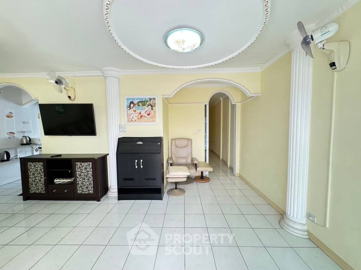 picture 3-BR House close to Pattaya South (ID 2032898) - 14/17